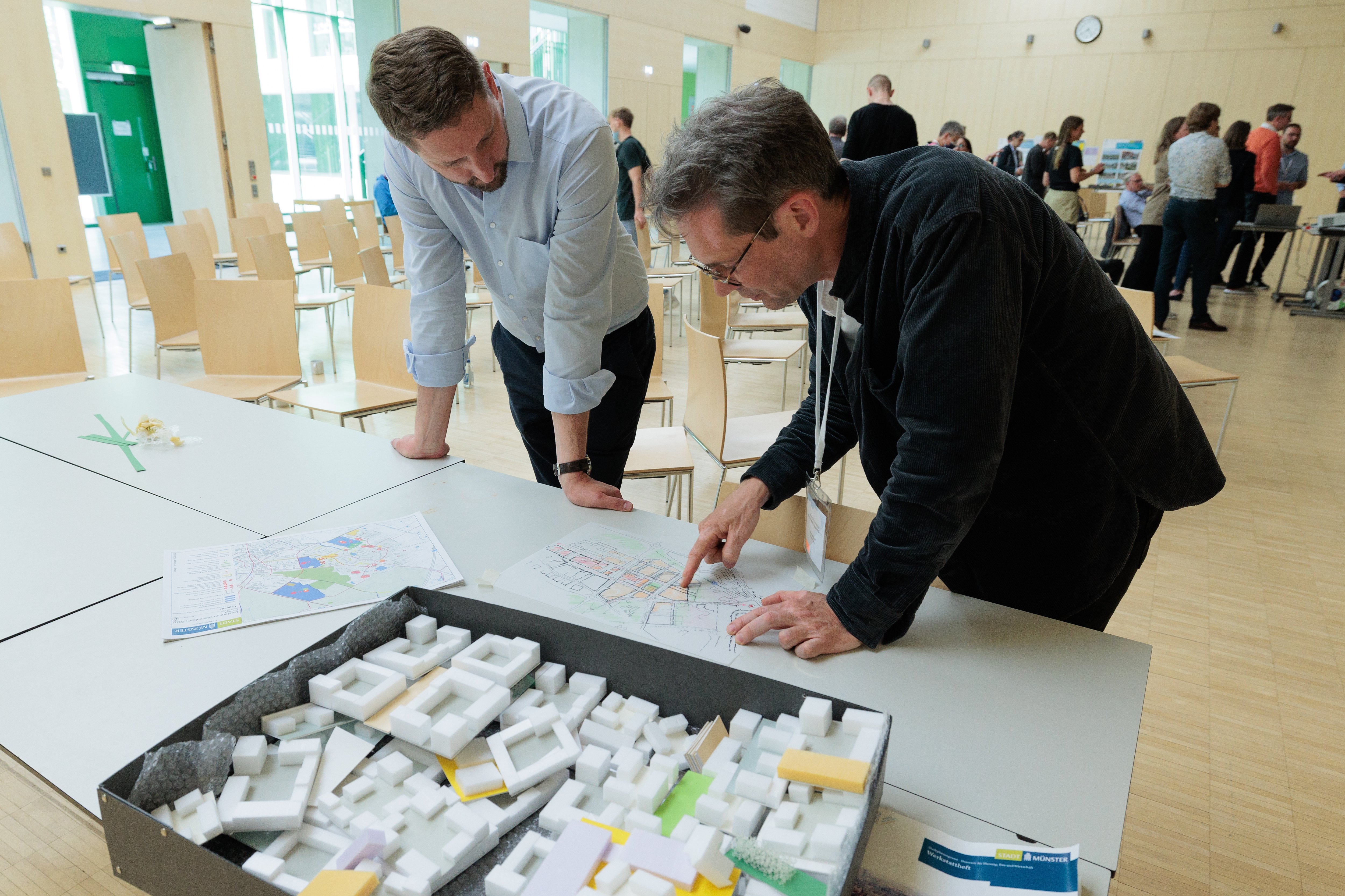 In unterschiedlichen Arbeitsgruppen wurden Ideen zur Quartiersgestaltung auf die Leinwand gebracht / Stadt Münster