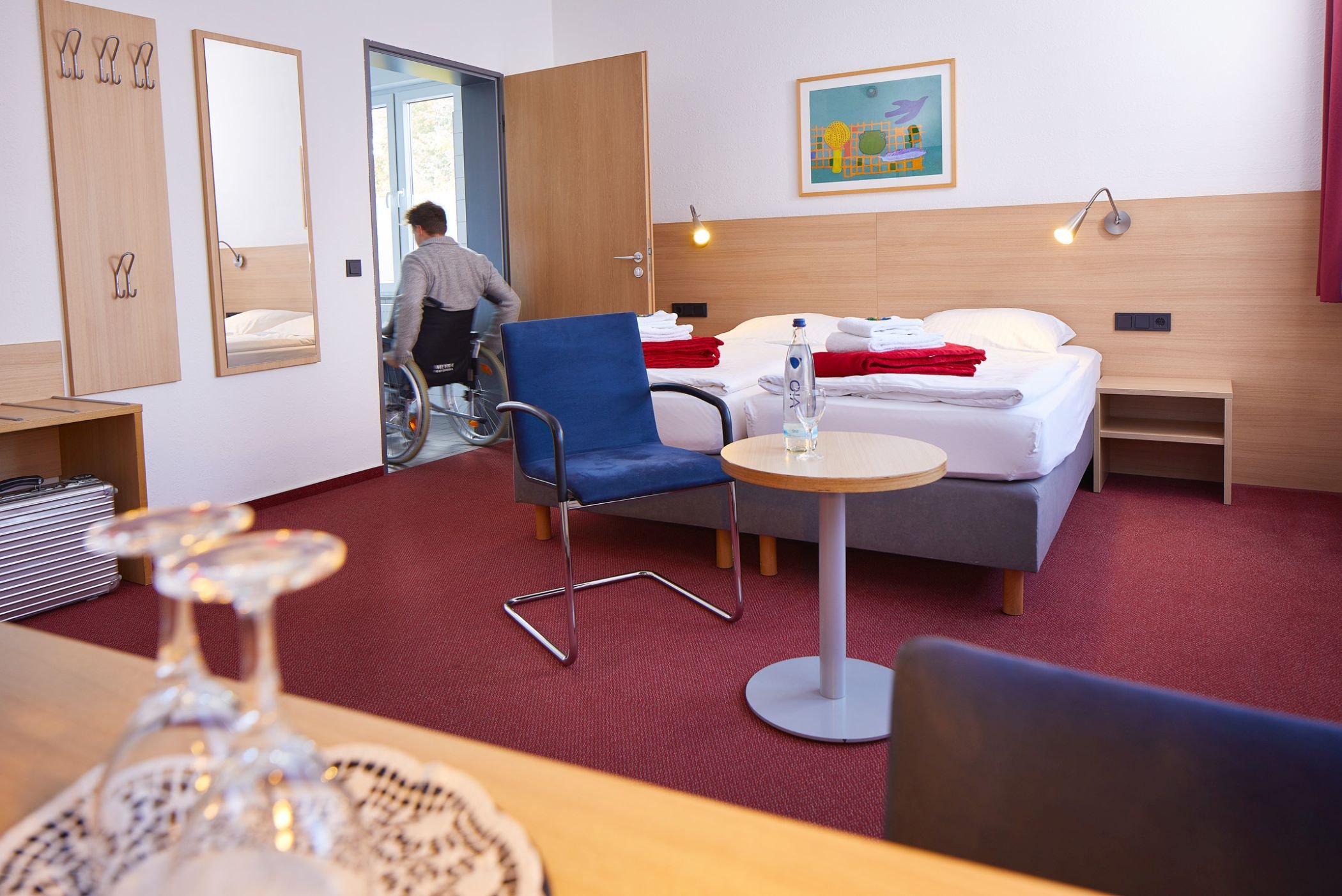Foto: Nach dem Prinzip "Reisen für alle" wird im Hotel Haus vom Guten Hirten Inklusion für Gäste und Mitarbeiter*innen gelebt.Foto: LWL/Metzdorf